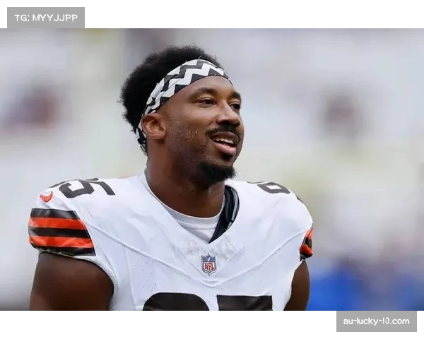 布朗冲传手加雷特赛季最佳阵容肯定其冲传实力 布朗冲传手加雷特赛季最佳阵容肯定其冲传实力